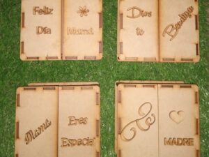 Caja MDF dos puertas 13x13x7cm